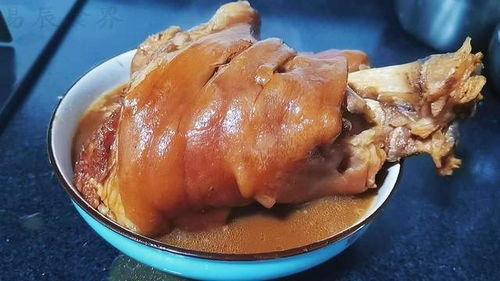 刘大瓜吃大肘子视频,挑战大肘子美食盛宴