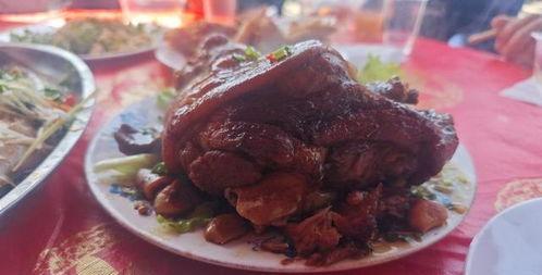 刘大瓜吃大肘子视频,挑战大肘子美食盛宴  第3张