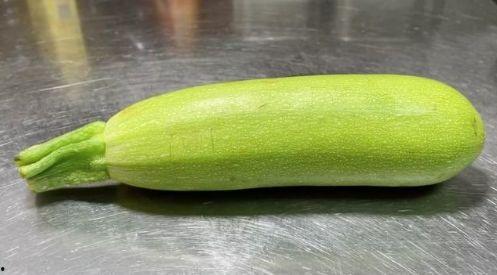 小伙吃葫芦瓜视频大全,小伙挑战视频大全，味蕾之旅尽享美味  第2张