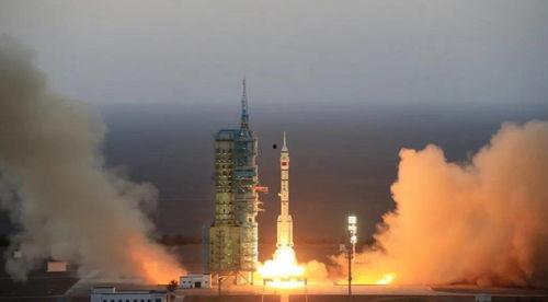 航天专家吃太空瓜视频,航天专家揭秘太空种植新成果  第3张