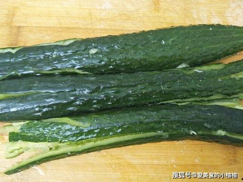 一个大瓜怎么吃才好吃视频  第2张