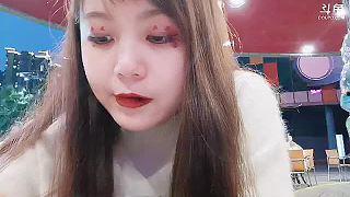 吃瓜视频解说主播是谁啊,揭秘“吃瓜视频”解说主播之谜