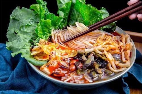 瓜妹吃螺蛳粉视频,味道如何？现场直播大揭秘！  第3张