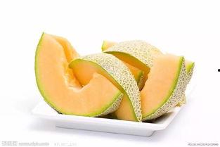 客家人吃哈密瓜视频,哈密瓜的独特吃法，带你领略客家美食文化