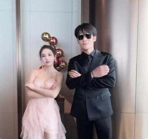 乔妹喂嘴哥吃瓜视频大全,视频大全揭秘娱乐圈幕后趣事  第3张