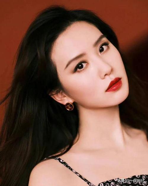 爆料吃瓜女明星视频,吃瓜女明星私密视频曝光，背后真相令人震惊  第3张