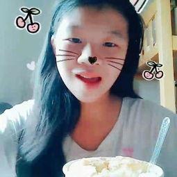 宝贝吃瓜比赛视频,萌娃欢乐秀，瓜果飘香童年趣  第3张