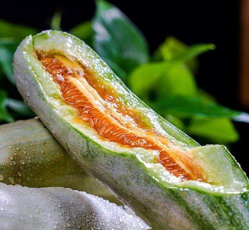 吃瓜视频一人分饰多角,揭秘吃瓜视频中的角色扮演奇观