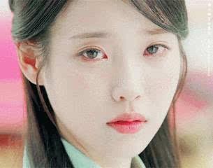 微笑吃瓜的视频,体验欢乐瞬间