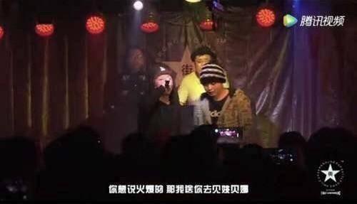 地下八英里吃瓜视频女,揭秘女生间的真实友谊与矛盾  第2张