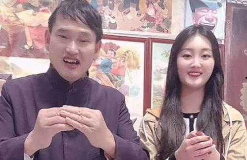 秀儿和妹妹陆虎吃瓜视频  第3张