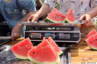 聊城校园吃瓜事件视频,视频揭露惊人真相，校园霸凌事件引发社会关注  第2张