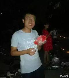 吃瓜群众看求婚视频,吃瓜群众见证浪漫求婚现场