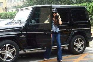 奔驰男吃瓜视频,一场网络热议的围观盛宴  第2张