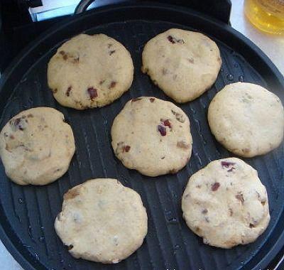 吊瓜饼子怎么吃视频,家常美味，简单易学的传统小吃制作教程  第3张