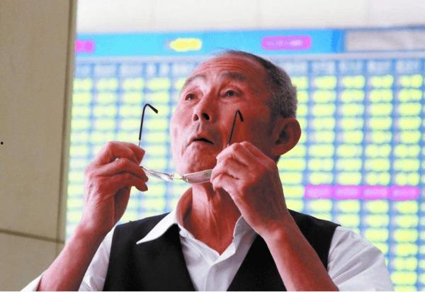 美国散户吃瓜视频,揭秘美国股市“吃瓜”现象背后的故事  第2张